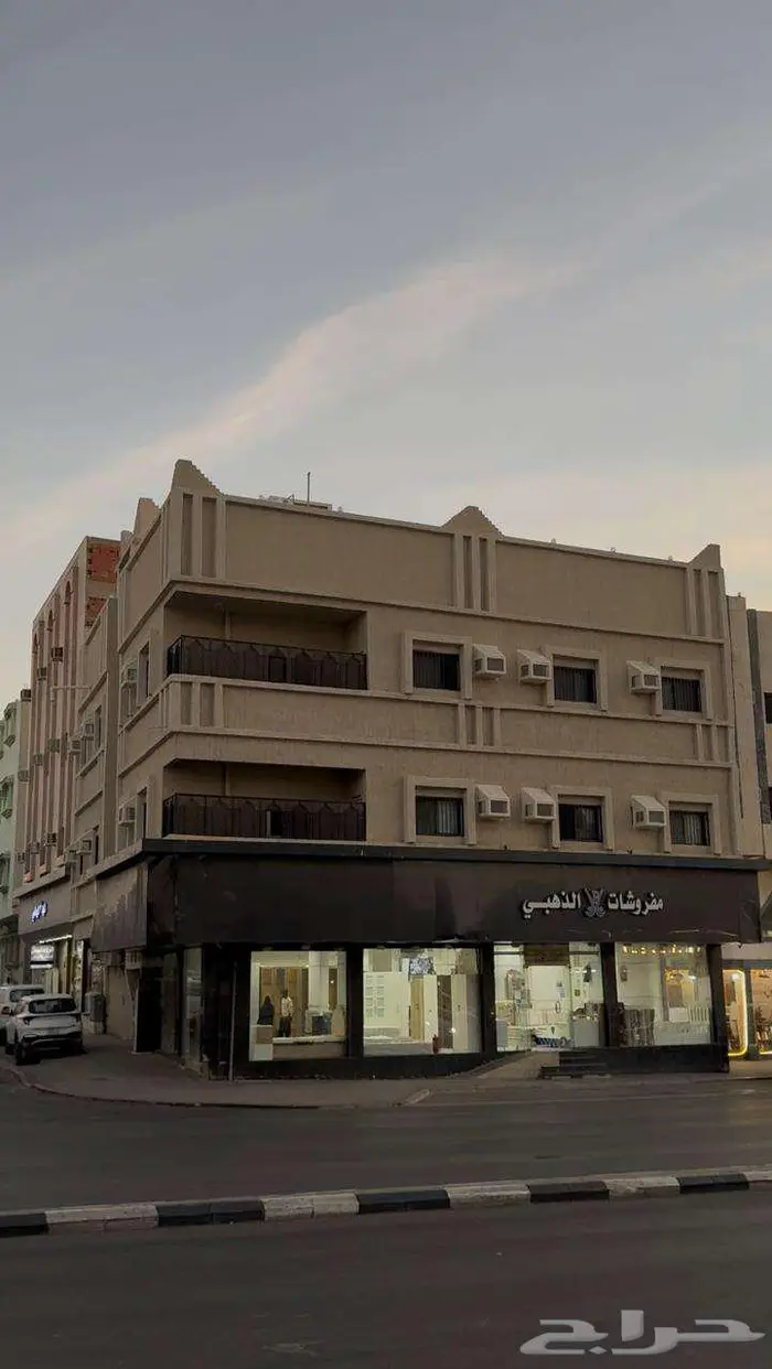 عمارة تجارية للبيع على واجهتين بموقع حيوي بالطائف 3