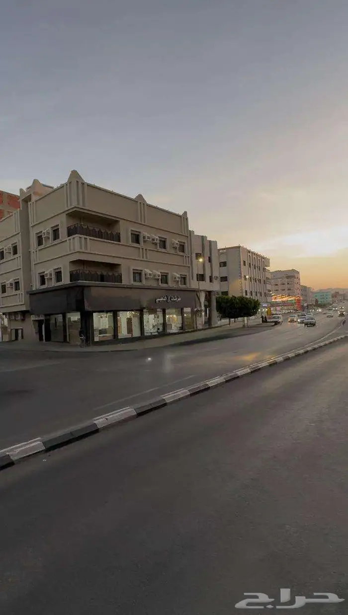 عمارة تجارية للبيع على واجهتين بموقع حيوي بالطائف 4