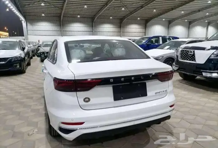 جيلي امجراند نص فل 2024- قير اتوماتيك اصفار 11
