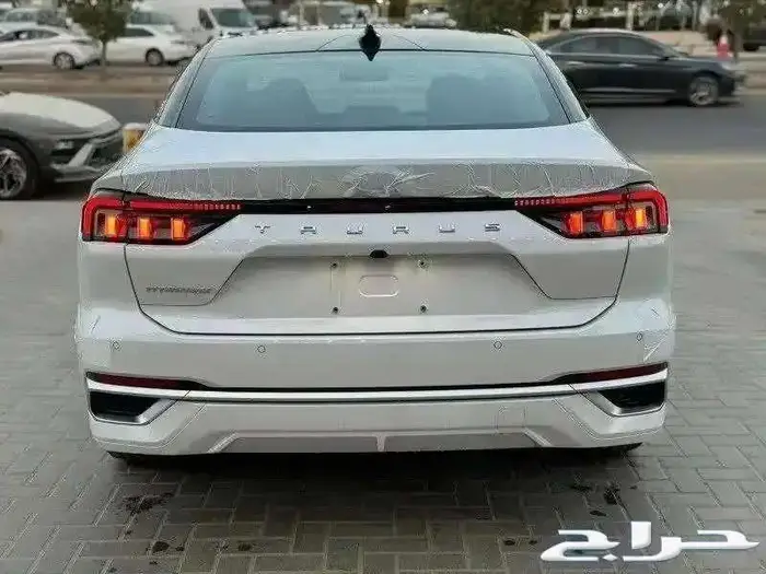 فورد تورس تيتانيوم 2025   صيانه 4
