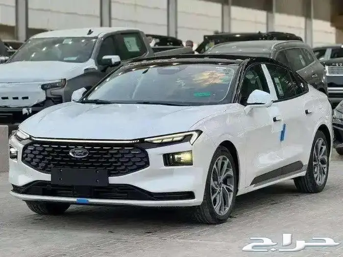 فورد تورس تيتانيوم 2025   صيانه 0
