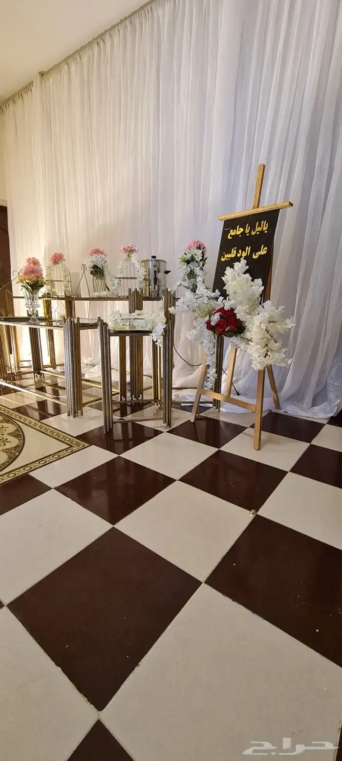 بيع كوشات وطاولات استقبال 3