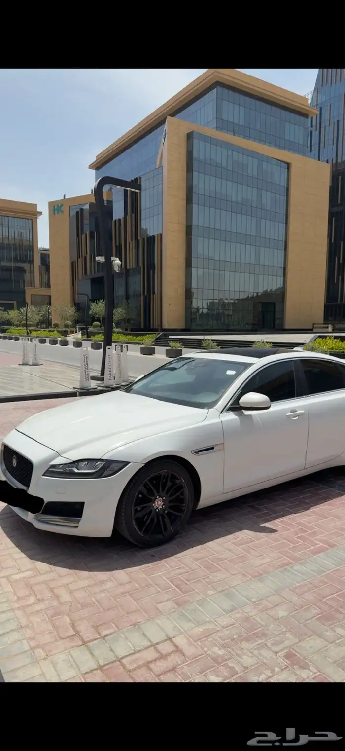 جاكوار XF 2018 0