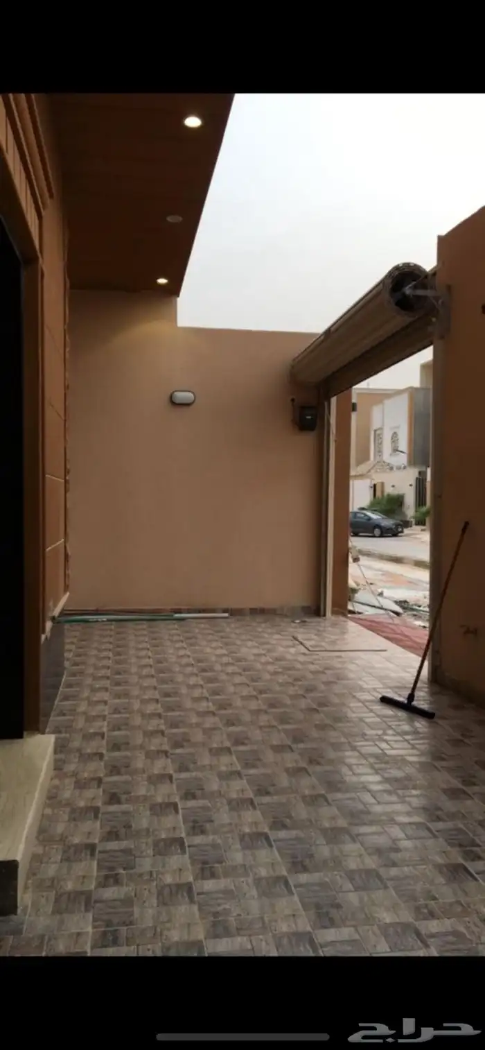 دور أرضي للبيع بحي النرجس 1