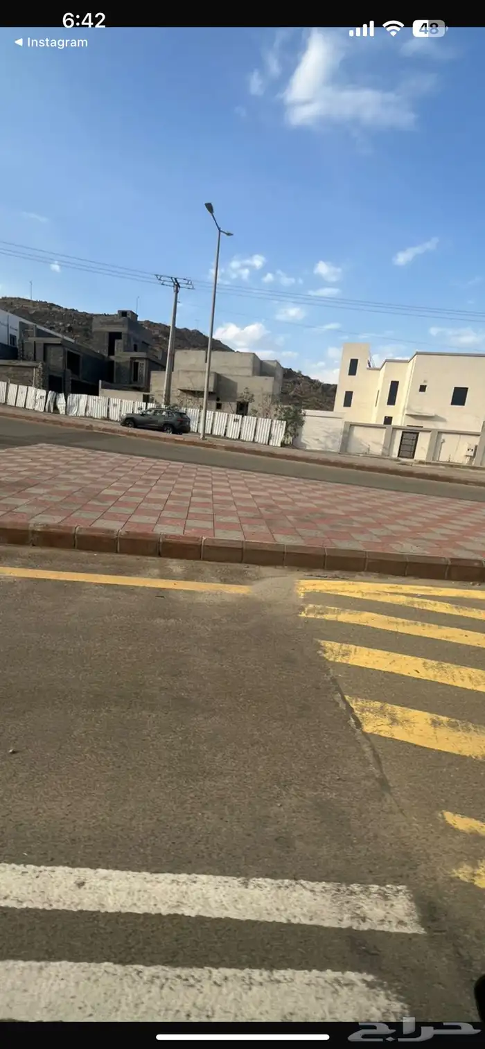 فله عظم في حي الرحيق على شارع مزدوج 2