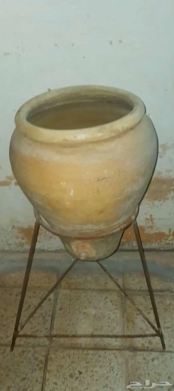 للبيع فخار عددها 3 حبات معا قاعدتين 0