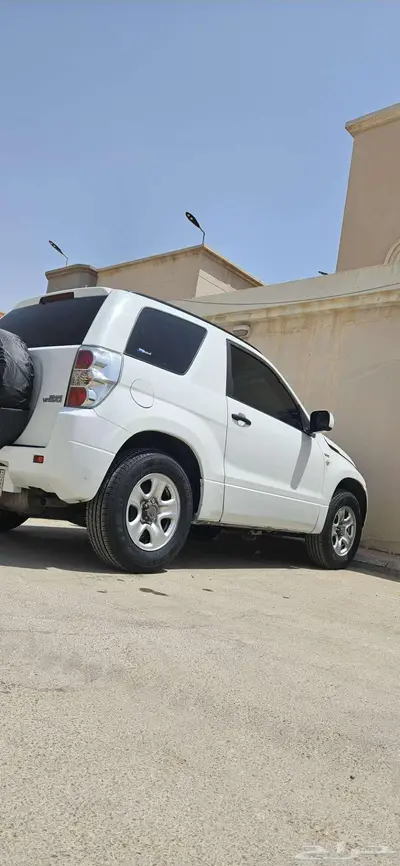 سزوكي قراند فيتارا مخزن دفع رباعي index