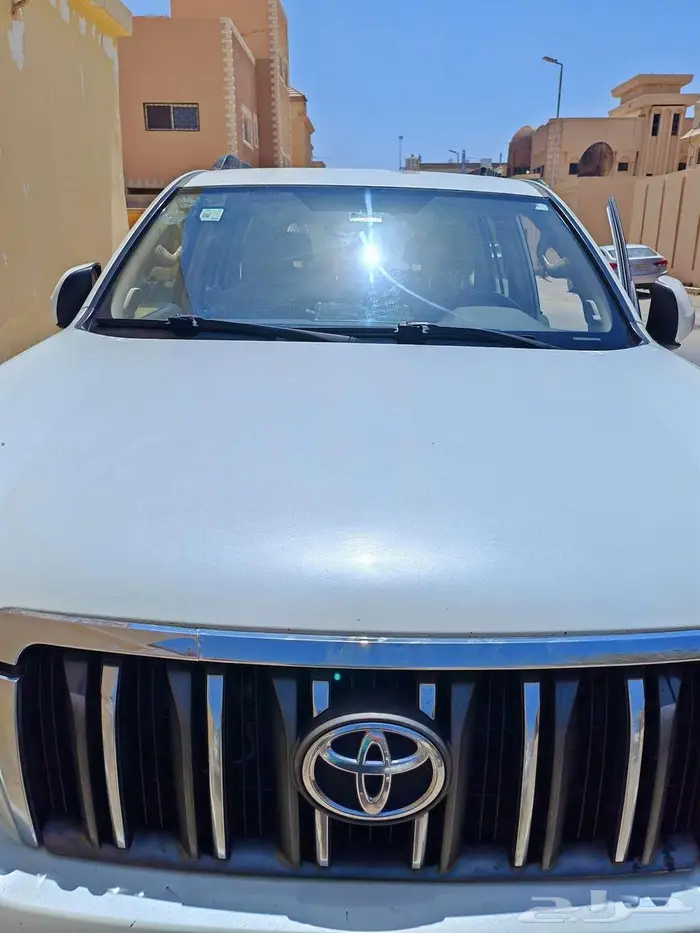 برادو 4 سلندر 2010 بحالة ممتازة المالك الثاني ل 12 سنة 11