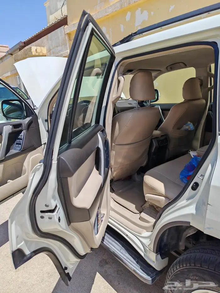 برادو 4 سلندر 2010 بحالة ممتازة المالك الثاني ل 12 سنة 0