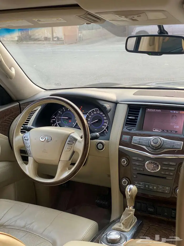 INFINITI QX-80 2016 10