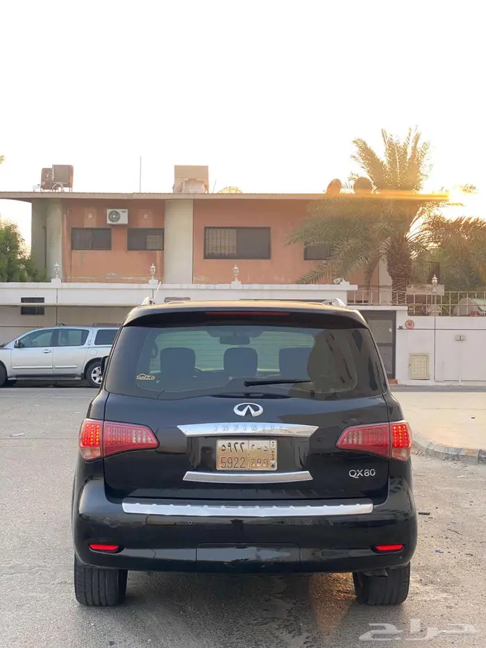 INFINITI QX-80 2016 8