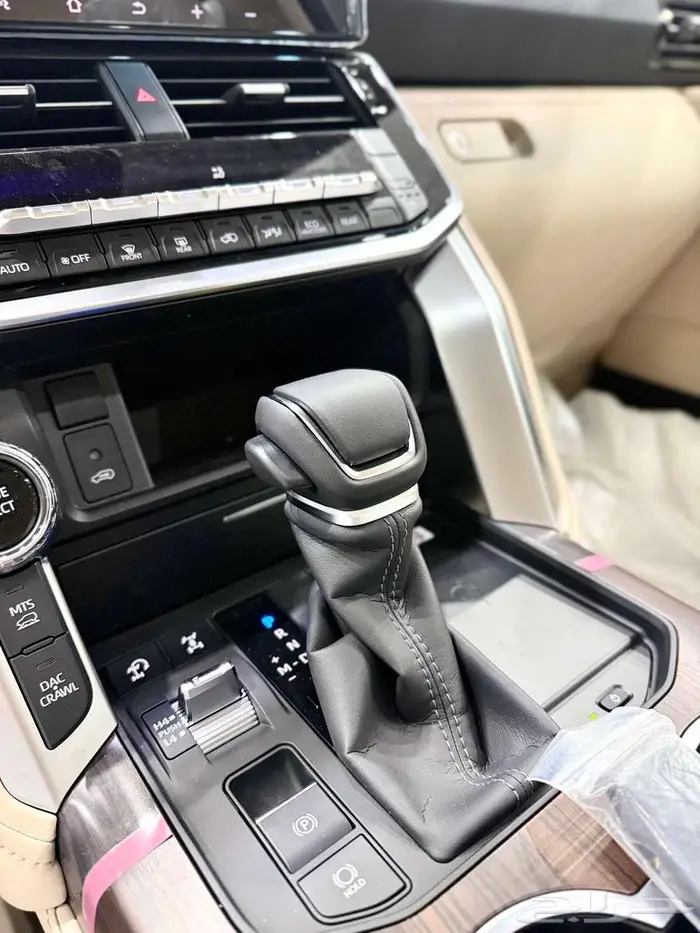 تويوتا لاندكروزر ( GXR 4 ) بنزين موديل 2025 أقل الأسعار 15