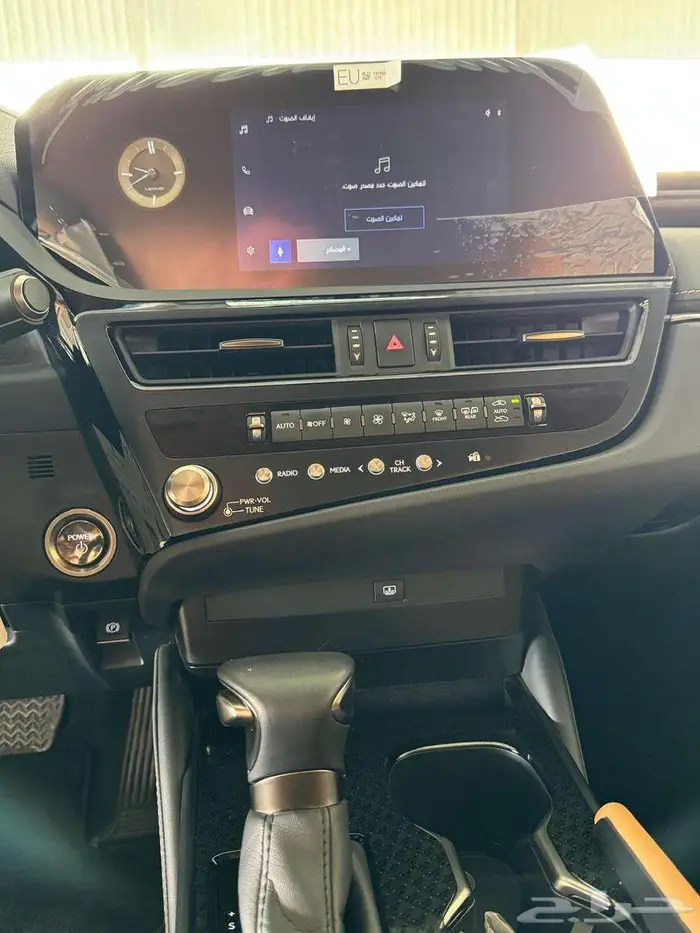 لكزس - ES300 هايبرد - 2024 9