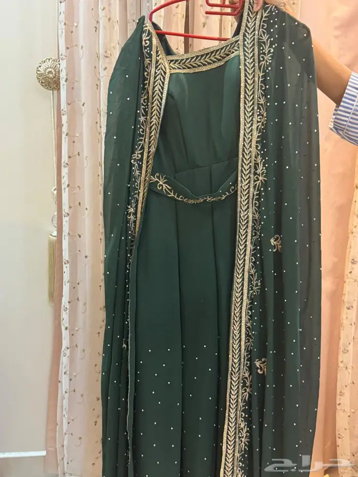 ملابس وسماعة 2