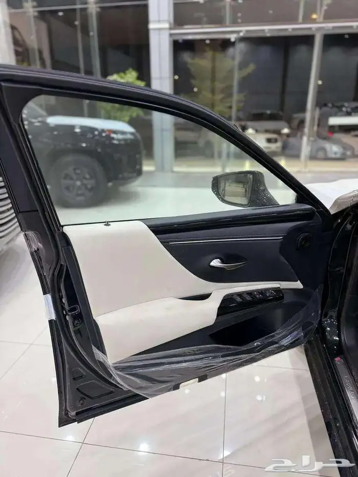 لكزس ES 250 AA اقساط 21