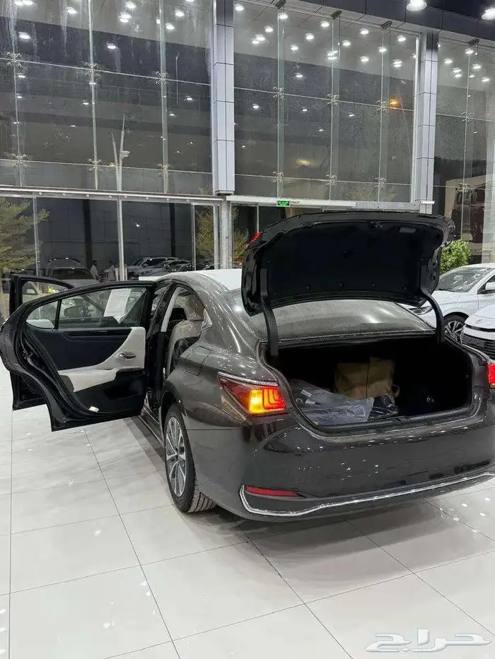 لكزس ES 250 AA اقساط 7