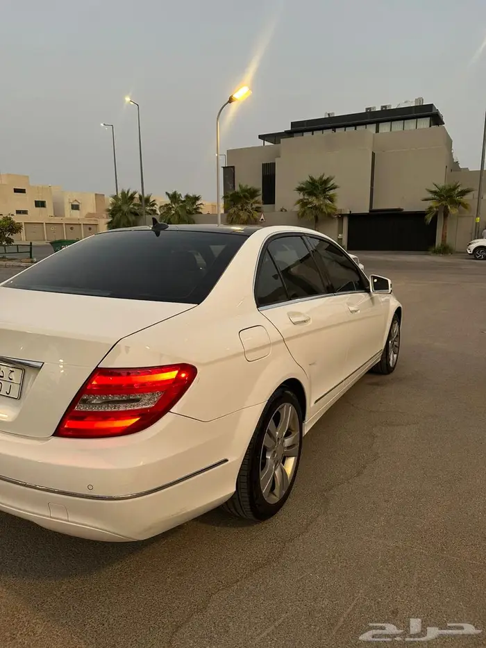 للبيع مرسيدس c200 2014 4