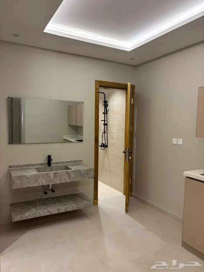 عمارة للايجار بالكامل في حي ظهرة لبن 4