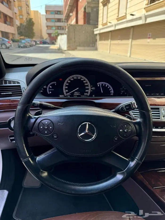مرسيدس بانوراماS300 موديل 2011 قمة النظافة 4