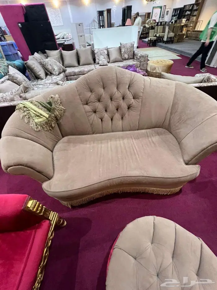 طقم كنب بني واحمر 6 متر 0