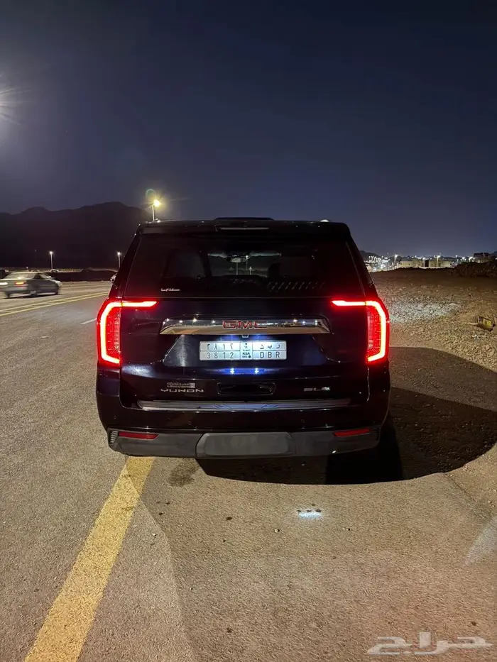 GMC. 2022 8