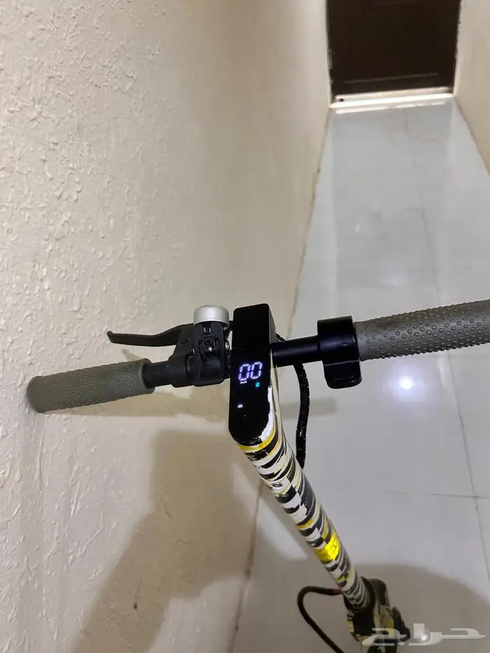 قطع غيار السكوتر الكهربائي بطارية وكفرات حجرية وكتاوت 4
