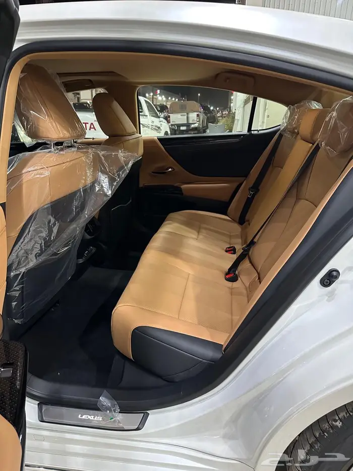 لكزس ES350 خليجي وارد الساير 2025 20