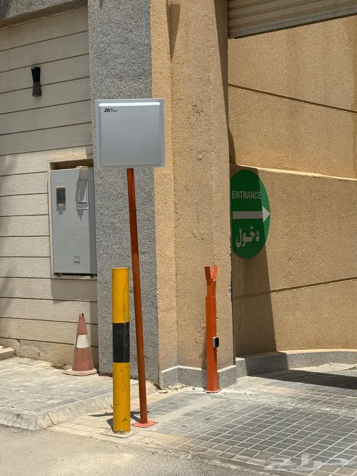 بوابه باركينج بوابات مواقف سيارات بوابة دراع طول 4 متر 4