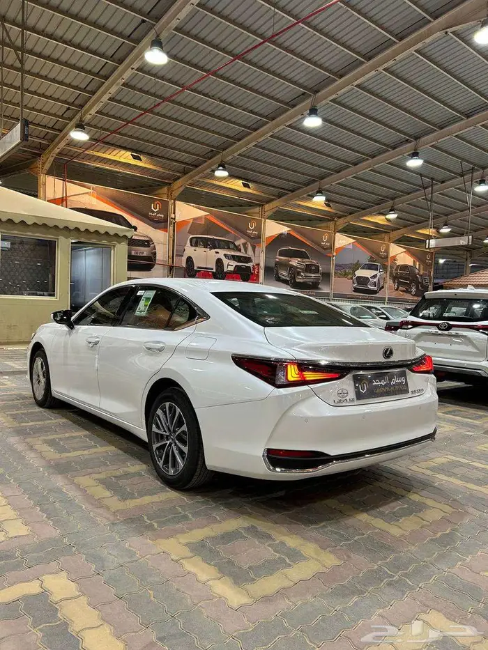 عرض خاص لكزس es 250 AA بنزين موديل 2025 بطاقه جمركيه 4