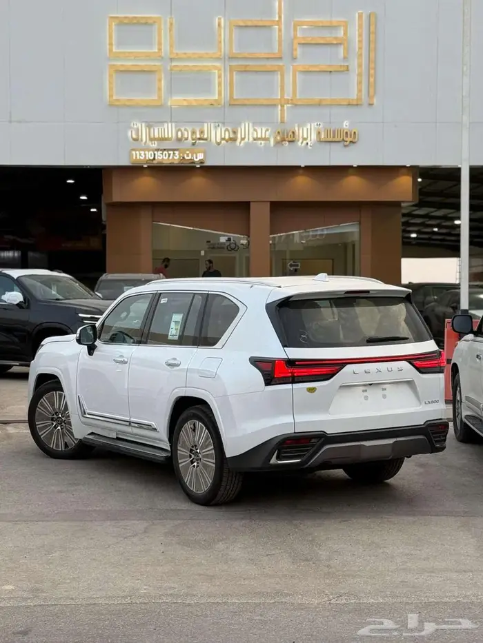 LEXUS LX600 2025 9