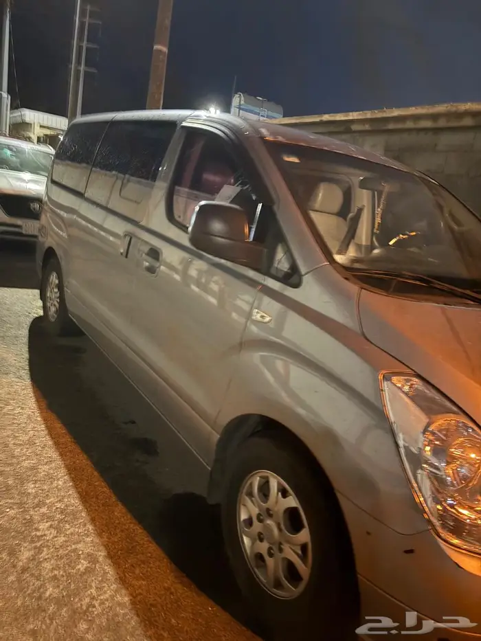 باص هونداي H1 1