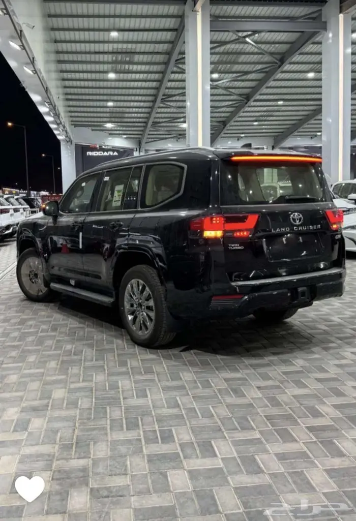 تويوتا لاندكروزرGXRL4كمرات فل كامل بريمي2025-325.000 4