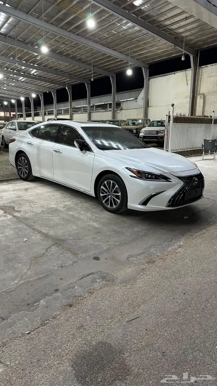 لكزس ES350 خليجي وارد الساير 2025 8
