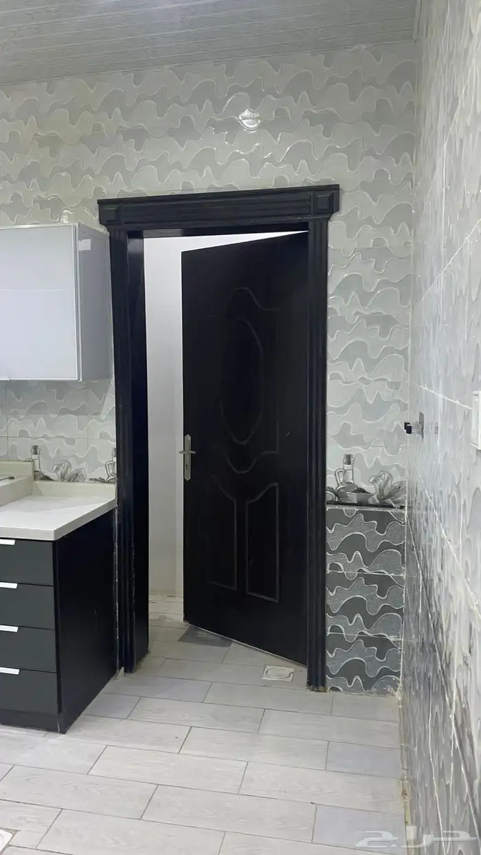 فله للإيجار بحي طويق 5
