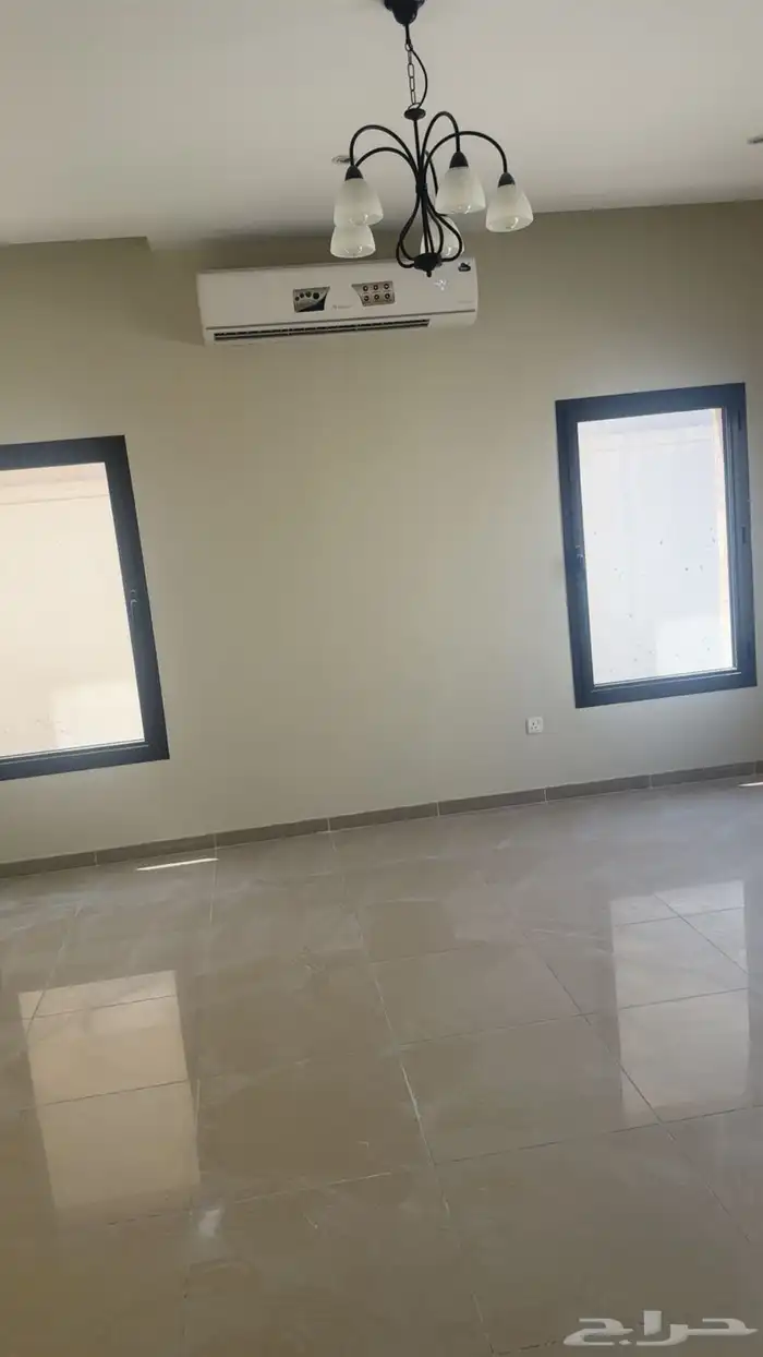 فيلا للإيجار الظهران حي اجيال السكني 0