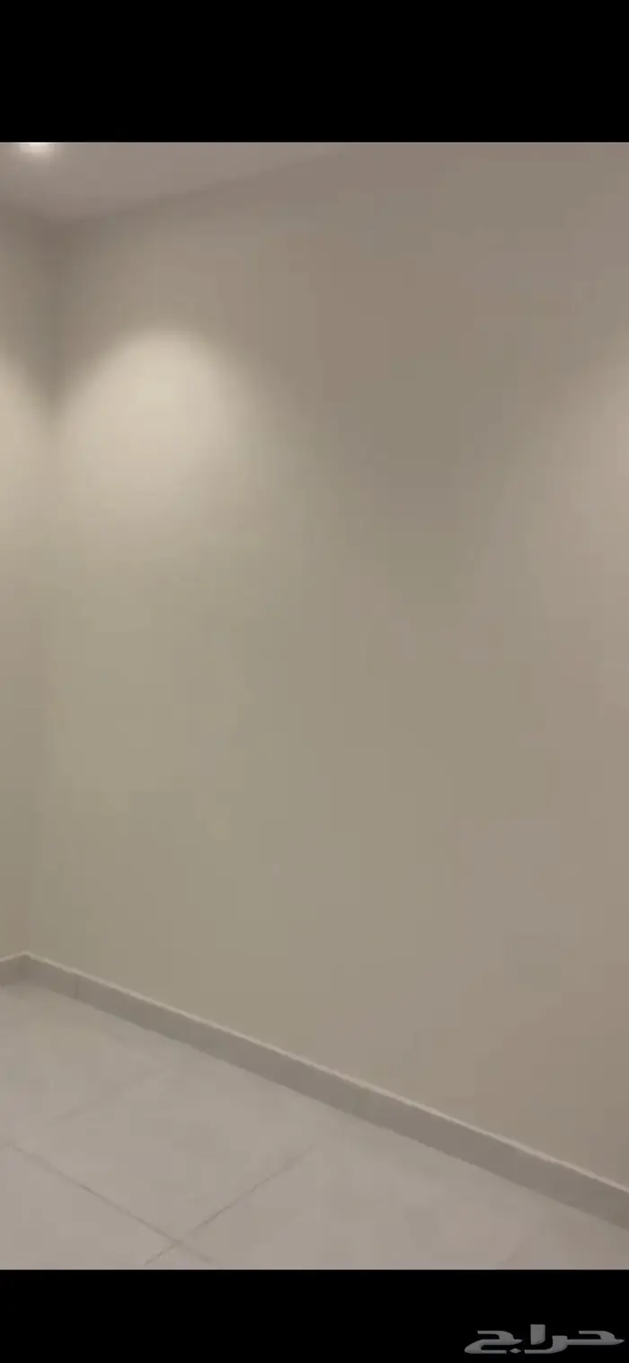 غرفه بحمام قرب سوق العنقرى 2