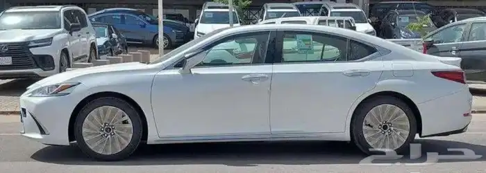 لكزس ES 350 CC 2025 جديدة للبيع قير اوتماتيك بنزين 4