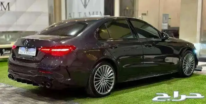 مرسيدس بنز الموديل 2022 - C300 4Matic 5