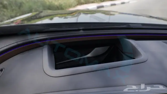 مرسيدس بنز E300 خليجي 2025 اصفار مع ضمان الوكيل 13