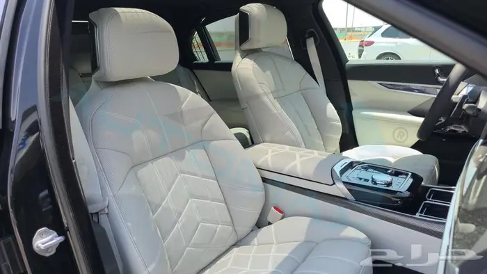 بي ام دبليو 735i M 2026 خليجي اصفار مع ضمان الوكيل 31