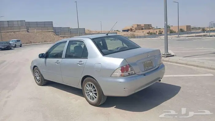 ميتسوبيشي لانسر 2010 3