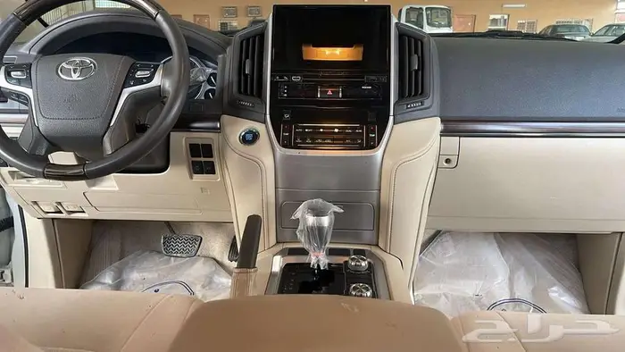 تويوتا لاندكروزر جي اكس ار قير اوتماتيك 2019 10
