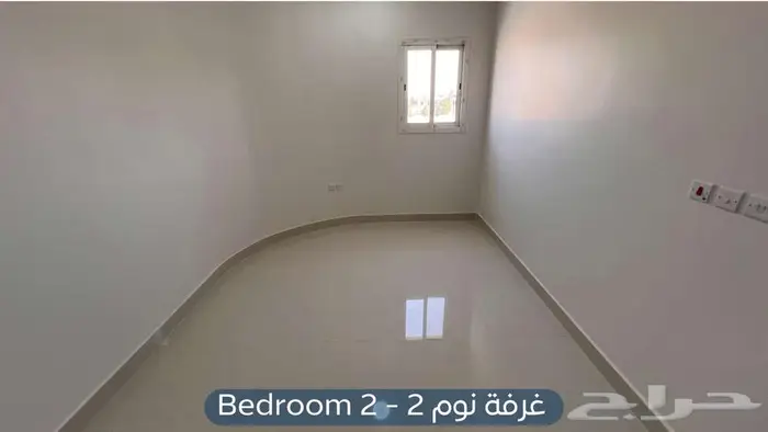 شقة للإيجار   حي العارض 12