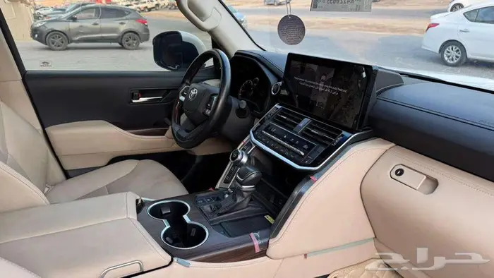 تويوتا لاندكروزر L5 GXR 2024 سعودي 9
