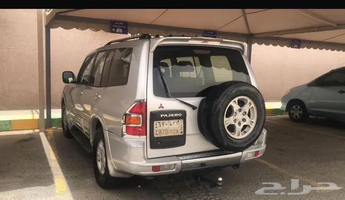 جيب باجيرو موديل 2001 فل كامل فتحة سقف مكيفين قير عايدي دبل 2