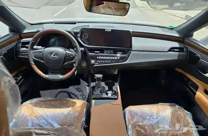 لكزس ES 350 DD 2025 جديدة للبيع قير اوتماتيك بنزين 8