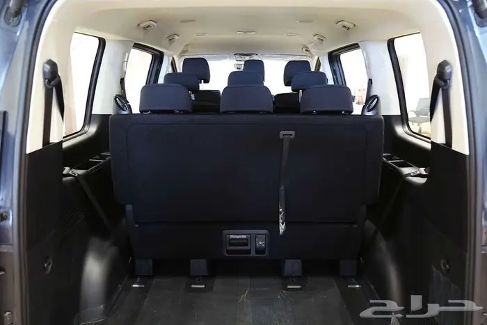 ستاريا ديزل 2025 قيادة سلسة بأوتوماتيك 7 سرعات وأمان متكامل 13