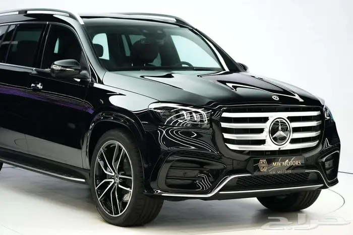 مرسيدس GLS 450 موديل 2025 أصفار خليجي أسود بني 2