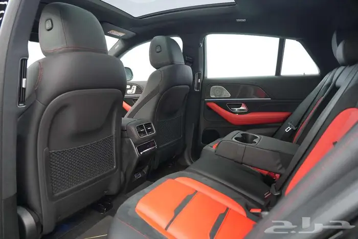 مرسيدس GLE 53 Coupe موديل 2025 أصفار خليجي أسود أحمر 15