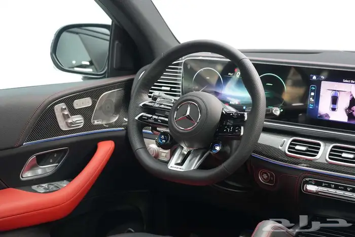 مرسيدس GLE 53 Coupe موديل 2025 أصفار خليجي أسود أحمر 7